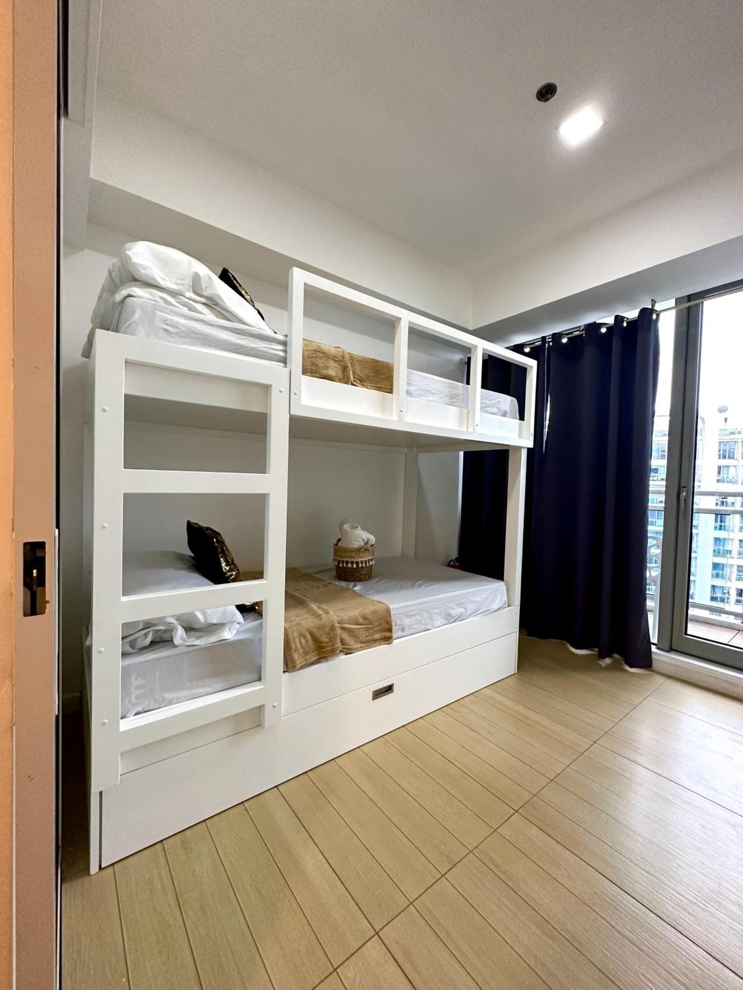 The Bahamas & Maldives Suites At Azure Residences Paranaque 15 Mins Manila Airport T3 외부 사진