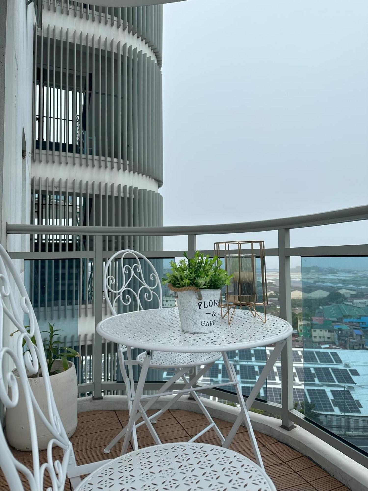 The Bahamas & Maldives Suites At Azure Residences Paranaque 15 Mins Manila Airport T3 외부 사진